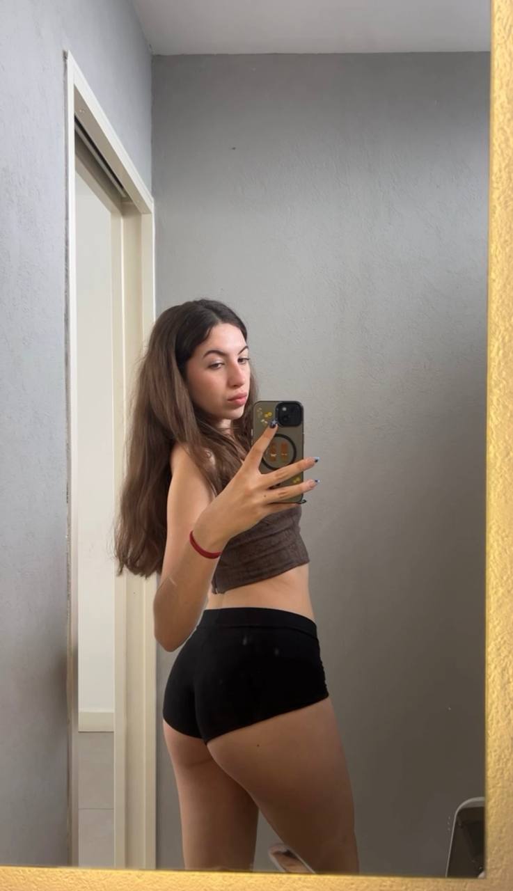 Amber in her underwear in Changchun