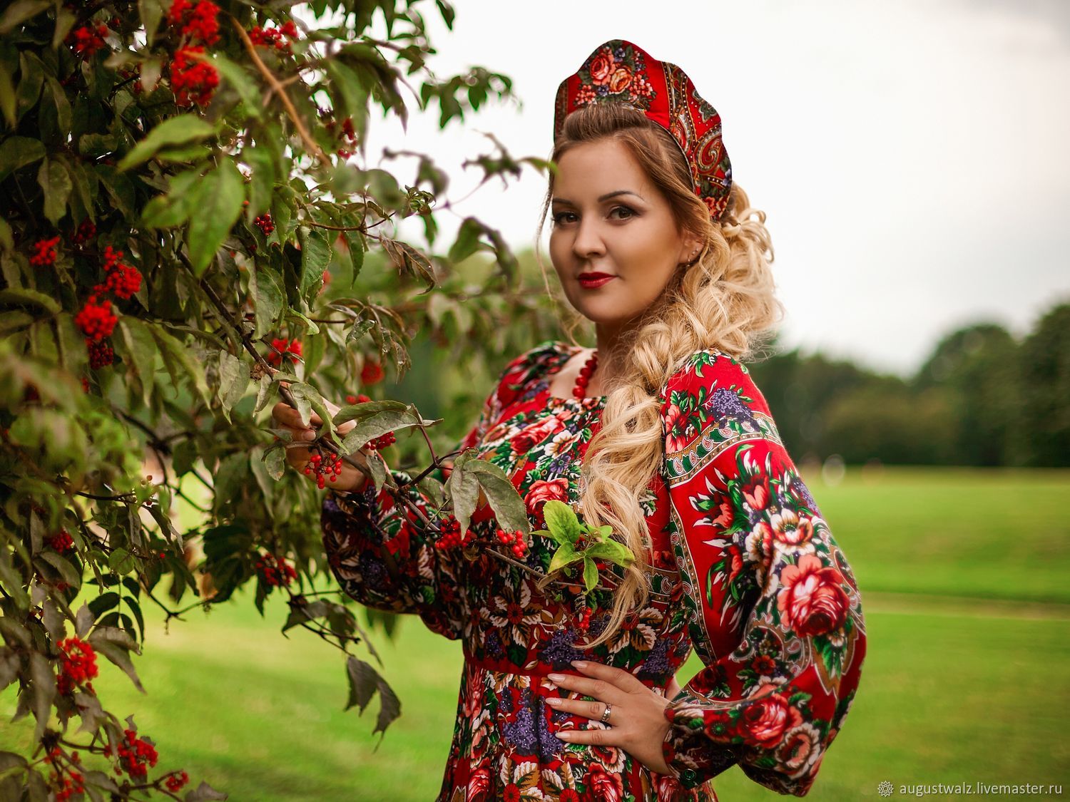Women in Slavic costumes in Changchun